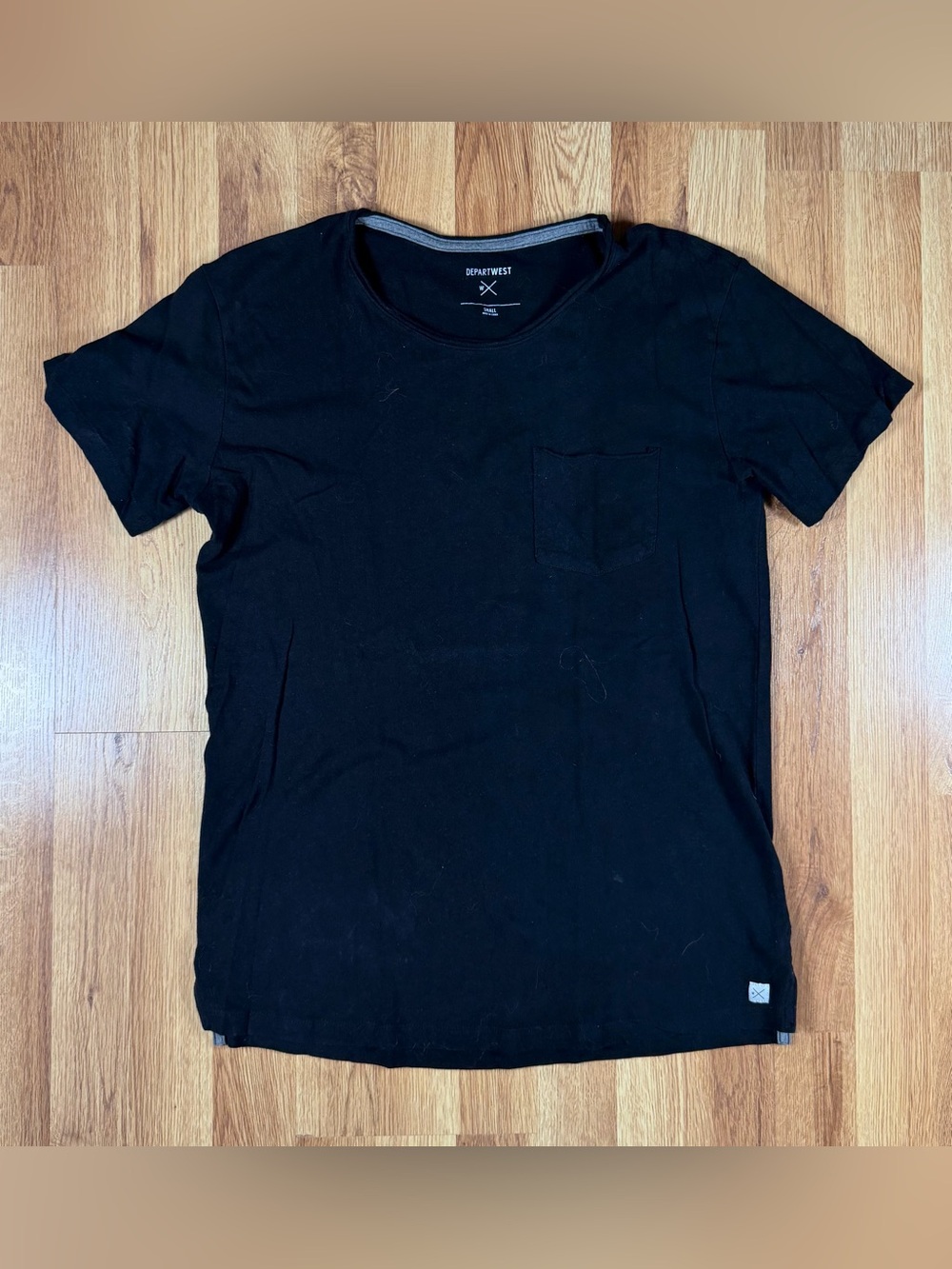 Menโs Black Crew Neck Pocket Tee by Departwest